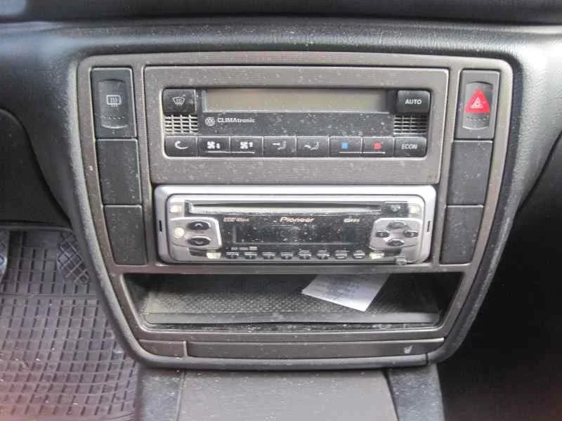 VOLKSWAGEN PASSAT BERLINA (3B2) '2000 HIGHLINE SYNCRO / 4MOTION GRIS