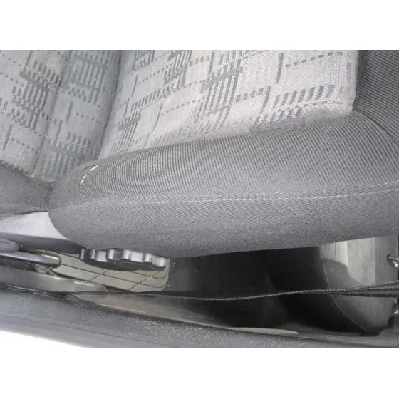 VOLKSWAGEN PASSAT BERLINA (3B2) '2000 HIGHLINE SYNCRO / 4MOTION GRIS