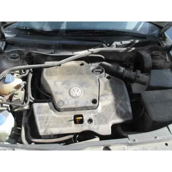 VOLKSWAGEN GOLF IV BERLINA (1J1) '1998 BASICO BLANCO