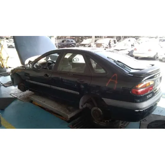 RENAULT LAGUNA (B56) '1999 2.2 DT RXE AZUL