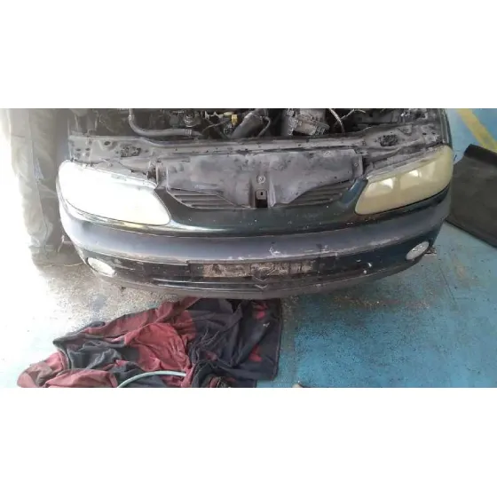 RENAULT LAGUNA (B56) '1999 2.2 DT RXE AZUL