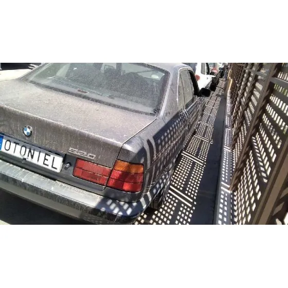 BMW SERIE 5 BERLINA (E34) '1992 520I (110KW) GRIS
