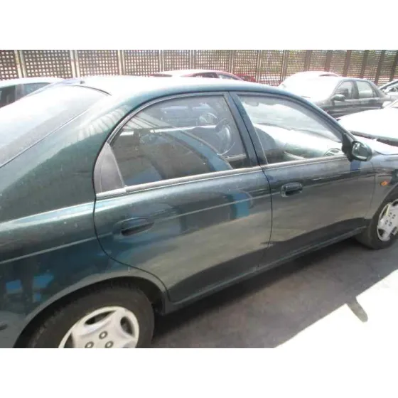 KIA SHUMA '1999 1.5 COMFORT 5 BERLINA VERDE