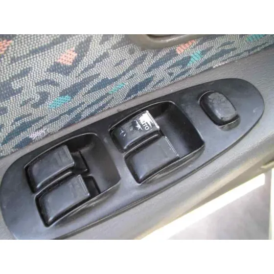 KIA SHUMA '1999 1.5 COMFORT 5 BERLINA VERDE