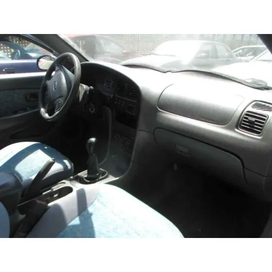 KIA SHUMA '1999 1.5 COMFORT 5 BERLINA VERDE