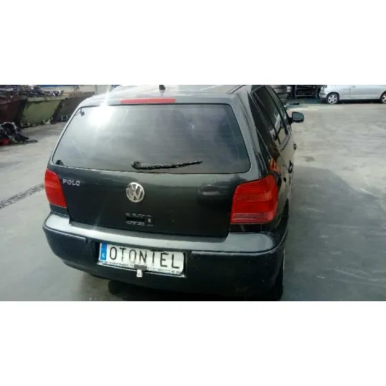 VOLKSWAGEN POLO BERLINA (6N2) '2000 CONCEPTLINE NEGRO