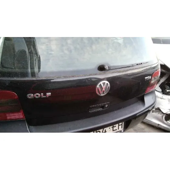 VOLKSWAGEN GOLF IV BERLINA (1J1) '2000 HIGHLINE BLANCO