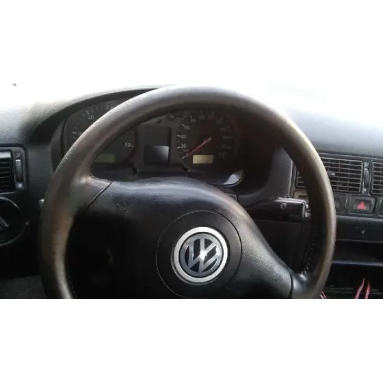 VOLKSWAGEN GOLF IV BERLINA (1J1) '2000 HIGHLINE BLANCO