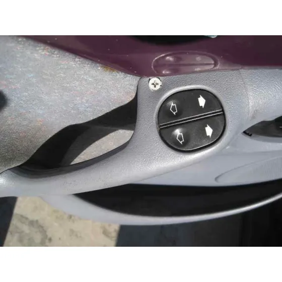 FORD KA (CCQ) '1997 BASICO MORADO