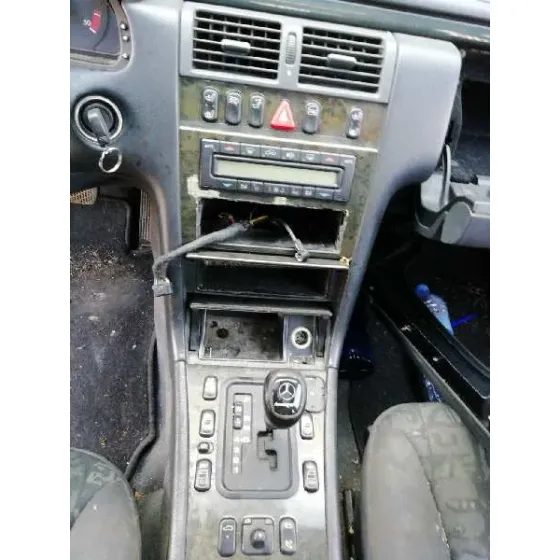 MERCEDES CLASE E (W210) BERLINA DIESEL '1998 2.9 TURBODIESEL CAT GRIS