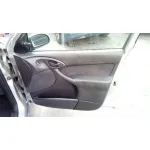 FORD FOCUS BERLINA (CAK) FORD FOCUS BERLINA (CAK) '1999 AMBIENTE PLATA 1998