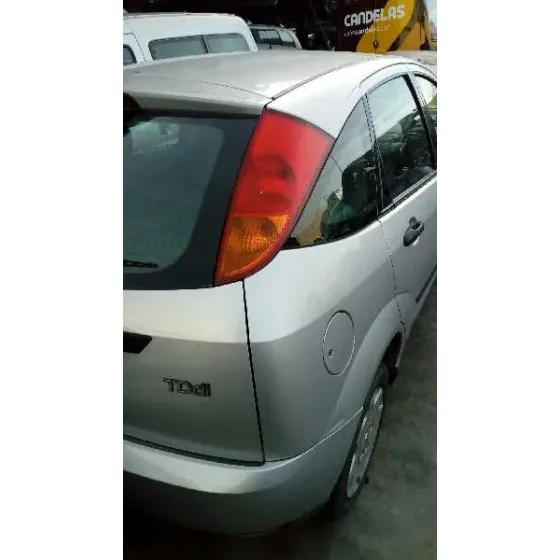 FORD FOCUS BERLINA (CAK) '1999 AMBIENTE PLATA