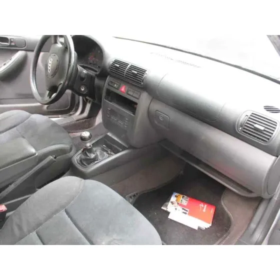 AUDI A3 (8L) '1999 1.9 TDI PLATA