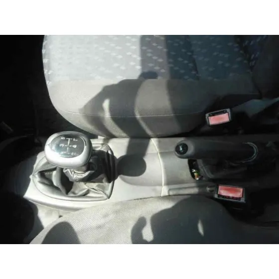 FORD FOCUS BERLINA (CAK) '1999 AMBIENTE AZUL