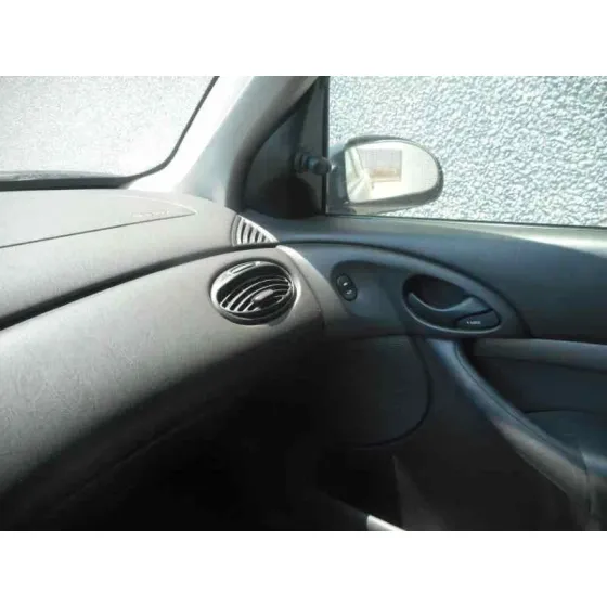 FORD FOCUS BERLINA (CAK) '1999 AMBIENTE AZUL