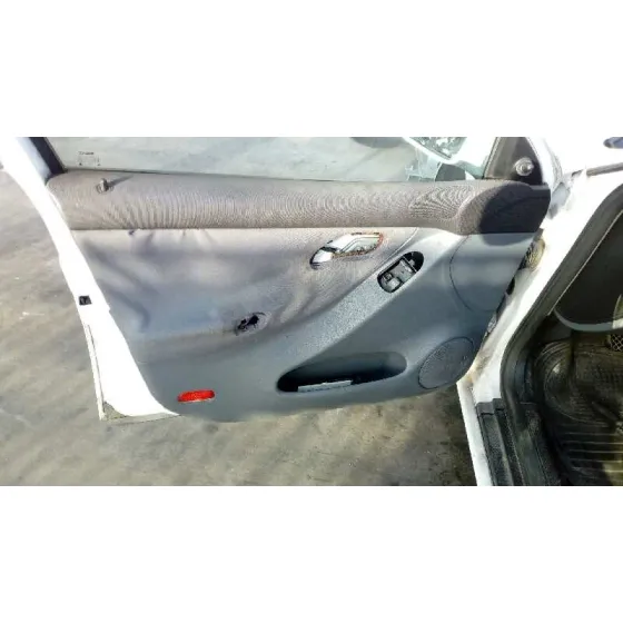 SEAT TOLEDO (1M2) '1999 SELECT BLANCO