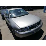 AUDI A3 (8L) AUDI A3 (8L) '1998 1.8 AMBIENTE PLATA 1996