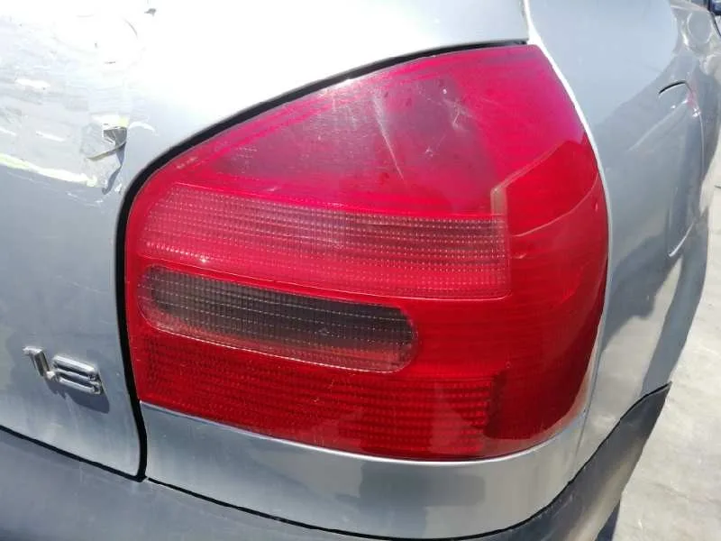 AUDI A3 (8L) AUDI A3 (8L) '1998 1.8 AMBIENTE PLATA 1996