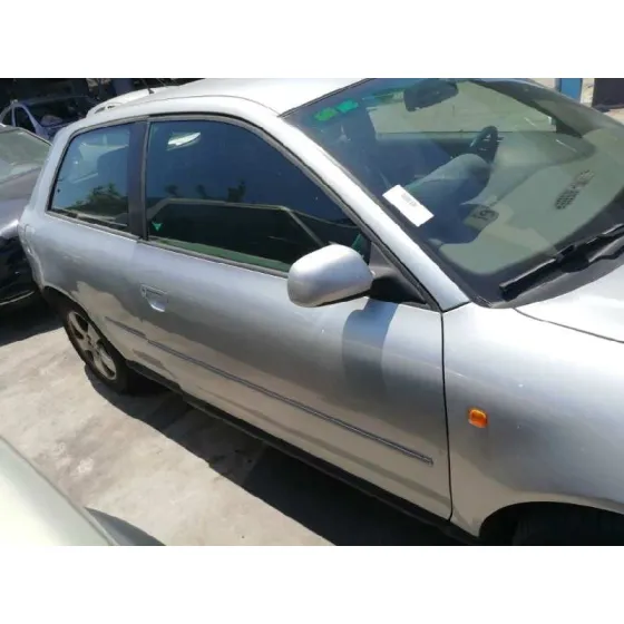 AUDI A3 (8L) '1998 1.8 AMBIENTE PLATA