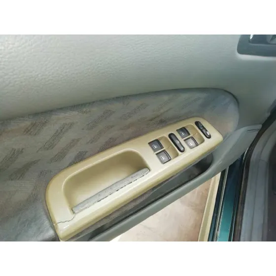 SKODA OCTAVIA BERLINA (1U2) '1998 1.9 TDI SLX (81KW) VERDE