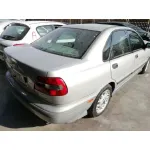 VOLVO S40 BERLINA '1998 1.6 GRIS