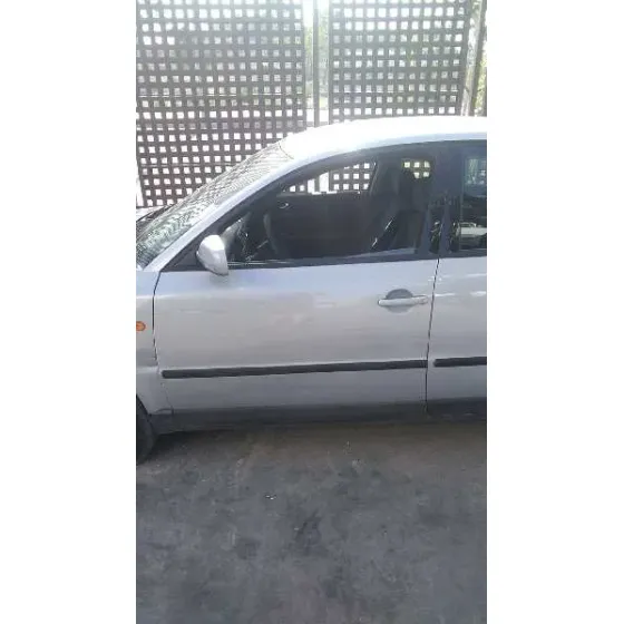 VOLKSWAGEN PASSAT BERLINA (3B2) '1997 BERLINA PLATA