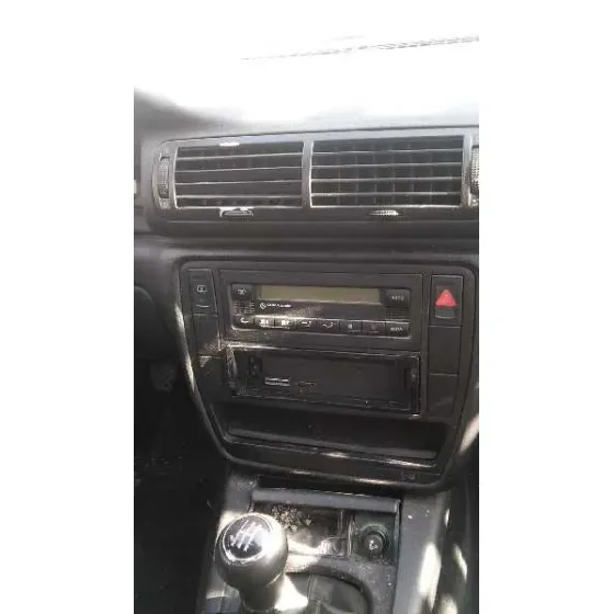 VOLKSWAGEN PASSAT BERLINA (3B2) '1997 BERLINA PLATA