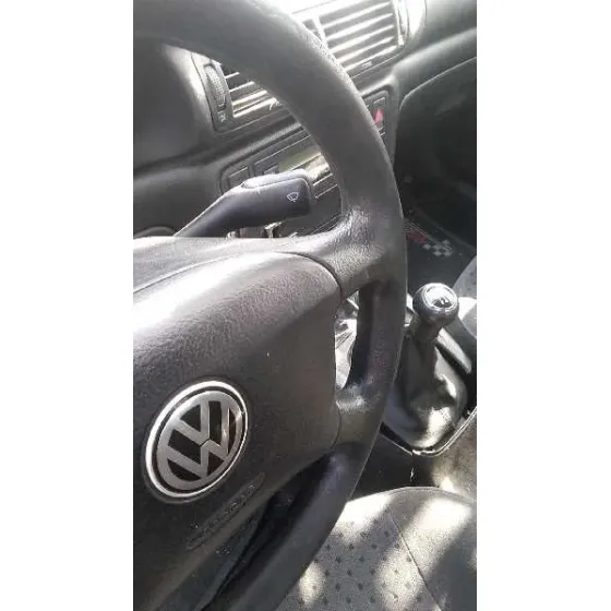 VOLKSWAGEN PASSAT BERLINA (3B2) '1997 BERLINA PLATA