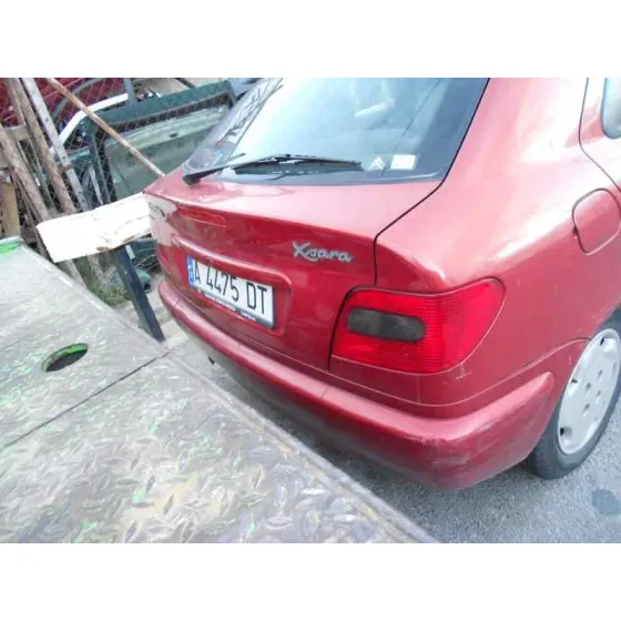 CITROEN XSARA BERLINA '1998 1.6 ROJO