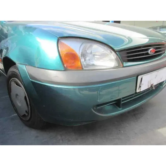 FORD FIESTA BERLINA (DX) '2000 AMBIENTE VERDE