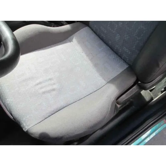 FORD FIESTA BERLINA (DX) '2000 AMBIENTE VERDE