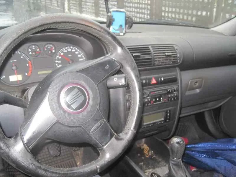 SEAT LEON (1M1) SEAT LEON (1M1) '2000 SIGNO AZUL 1999
