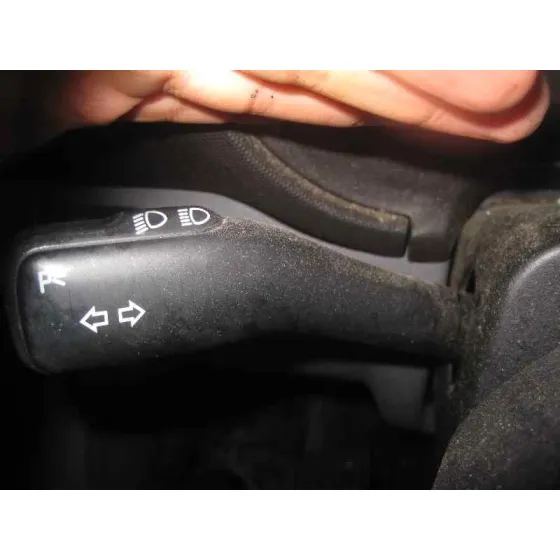 SEAT LEON (1M1) '2000 SIGNO AZUL