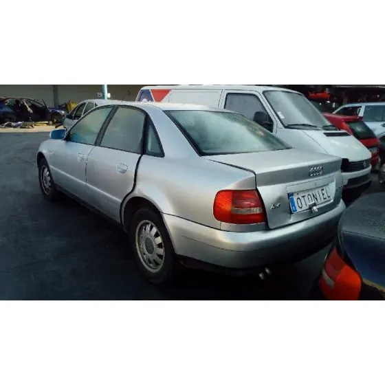 AUDI A4 BERLINA (B5) '2000 1.9 TDI GRIS