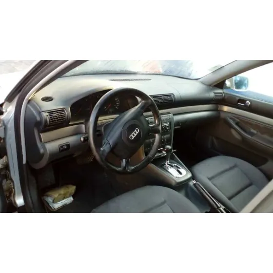 AUDI A4 BERLINA (B5) '2000 1.9 TDI GRIS