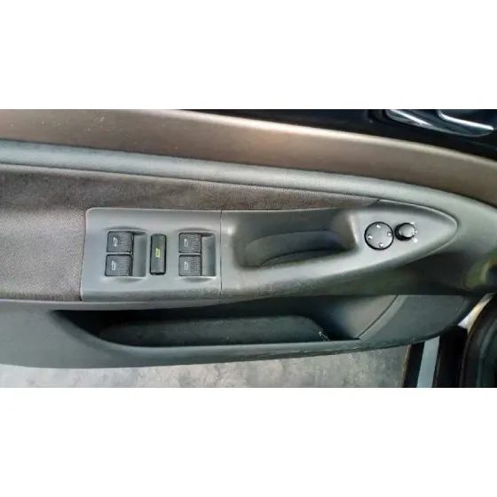 AUDI A4 BERLINA (B5) '2000 1.9 TDI GRIS