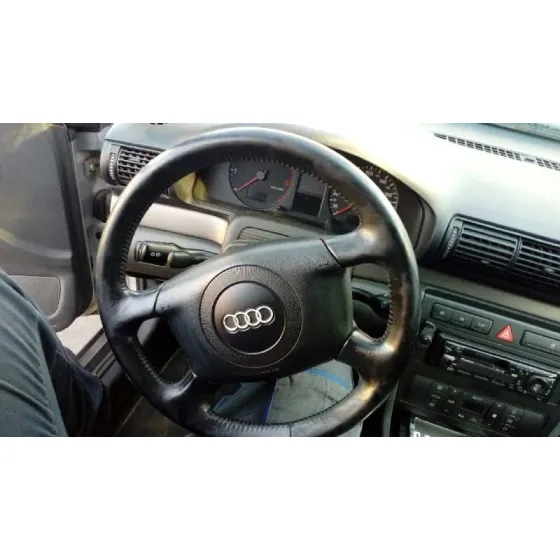 AUDI A4 BERLINA (B5) '2000 1.9 TDI GRIS