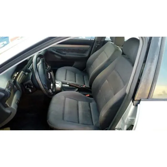 AUDI A4 BERLINA (B5) '2000 1.9 TDI GRIS