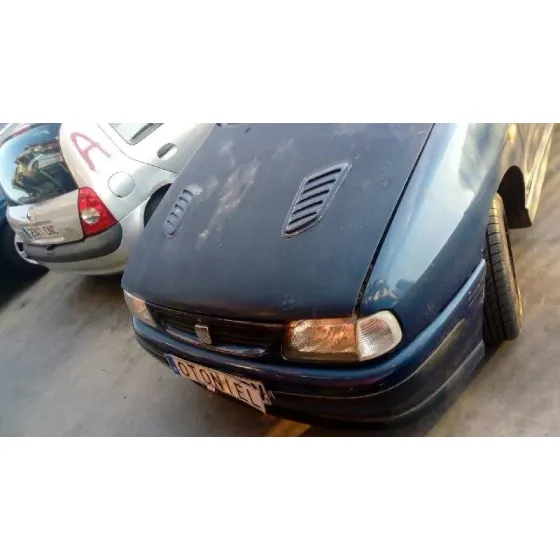 SEAT CORDOBA BERLINA (6K2) '1999 1.4 AZUL