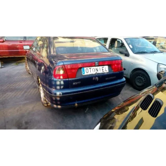 SEAT CORDOBA BERLINA (6K2) '1999 1.4 AZUL
