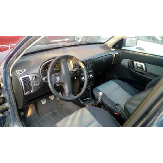 SEAT CORDOBA BERLINA (6K2) '1999 1.4 AZUL