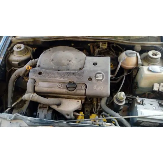 SEAT CORDOBA BERLINA (6K2) '1999 1.4 AZUL