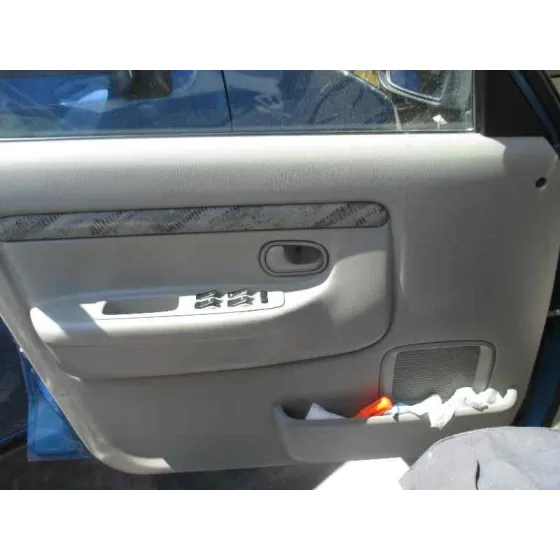 MAZDA DEMIO (DW) '1999 1.3 FE AZUL