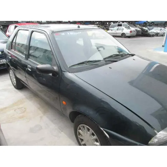 FORD FIESTA BERLINA '1997 GHIA VERDE OSCURO