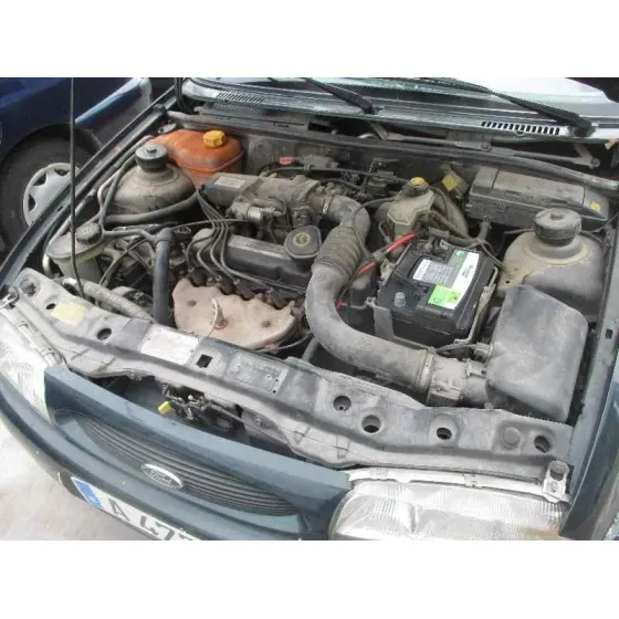 FORD FIESTA BERLINA '1997 GHIA VERDE OSCURO