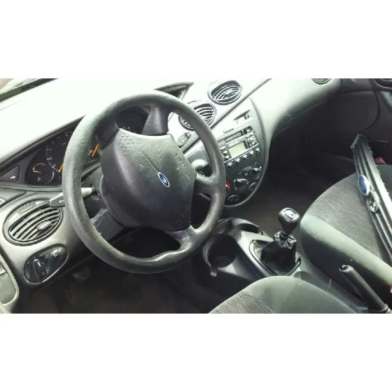 FORD FOCUS BERLINA (CAK) '1999 AMBIENTE GRIS PLATA
