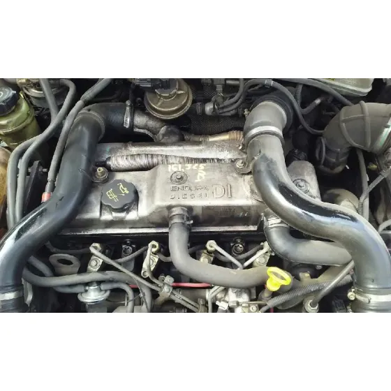 FORD FOCUS BERLINA (CAK) '1999 AMBIENTE GRIS PLATA