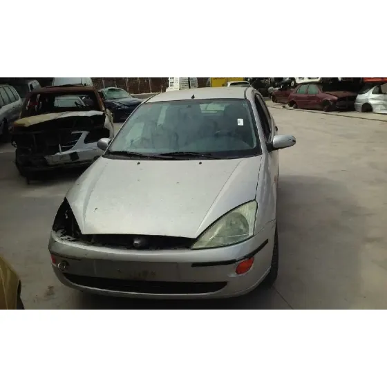 FORD FOCUS BERLINA (CAK) '1999 AMBIENTE GRIS PLATA