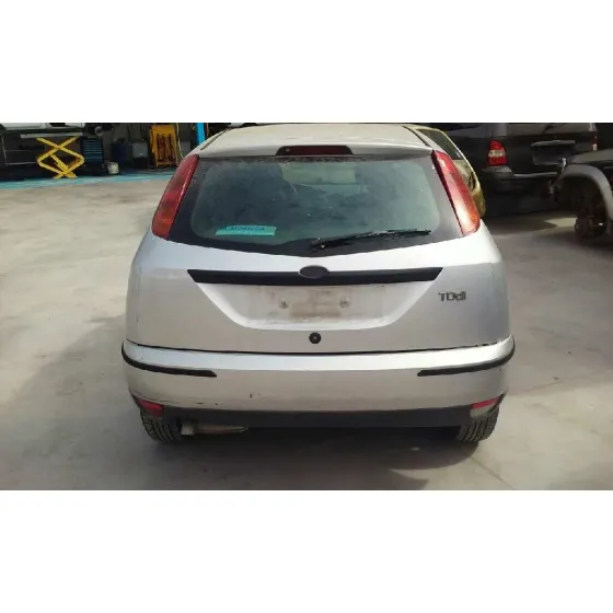 FORD FOCUS BERLINA (CAK) '1999 AMBIENTE GRIS PLATA