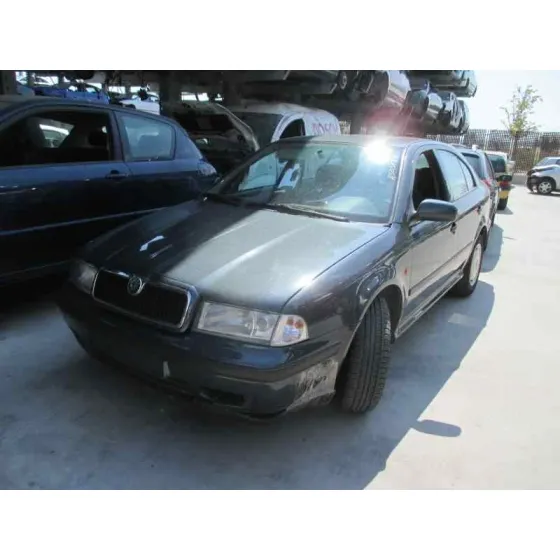 SKODA OCTAVIA BERLINA (1U2) '2000 1.9 TDI GLX GRIS